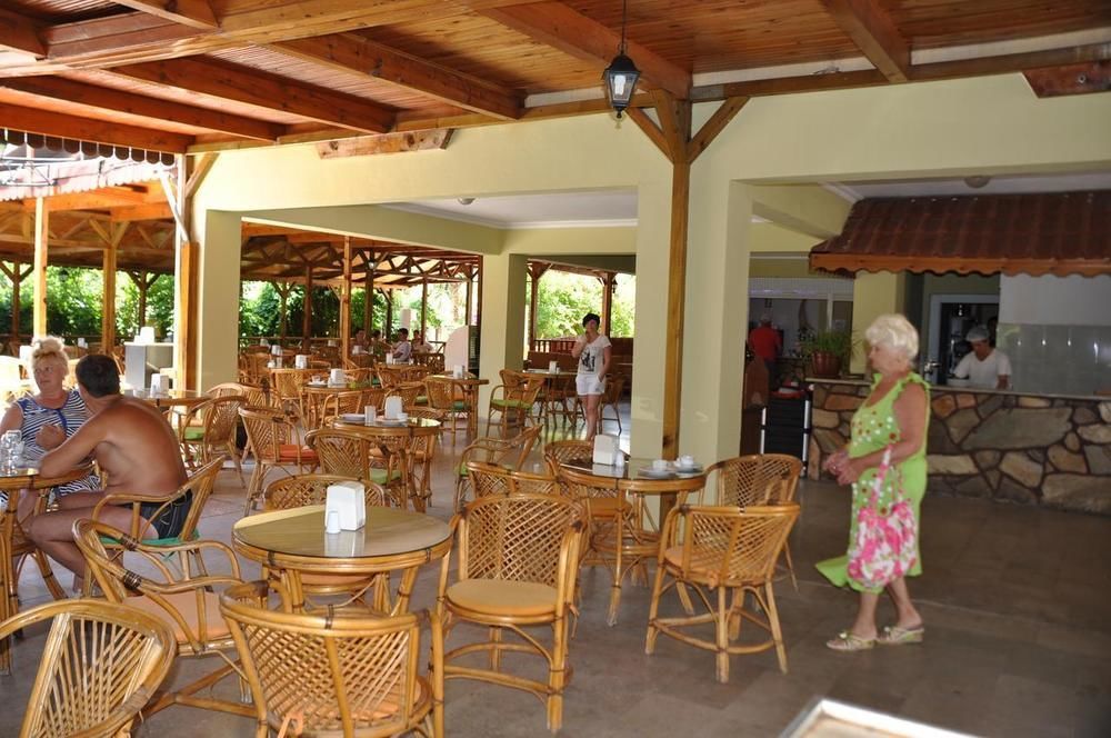 Larissa Inn Beldibi  Esterno foto